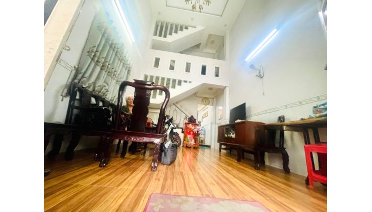 Định Cư Bán Nhà 4 Tầng Hẻm Xe Hơi 143m2_4*34 Chỉ 4.99 tỷ Gần QL 1K Linh Xuân Thủ Đức Giá Rẻ.